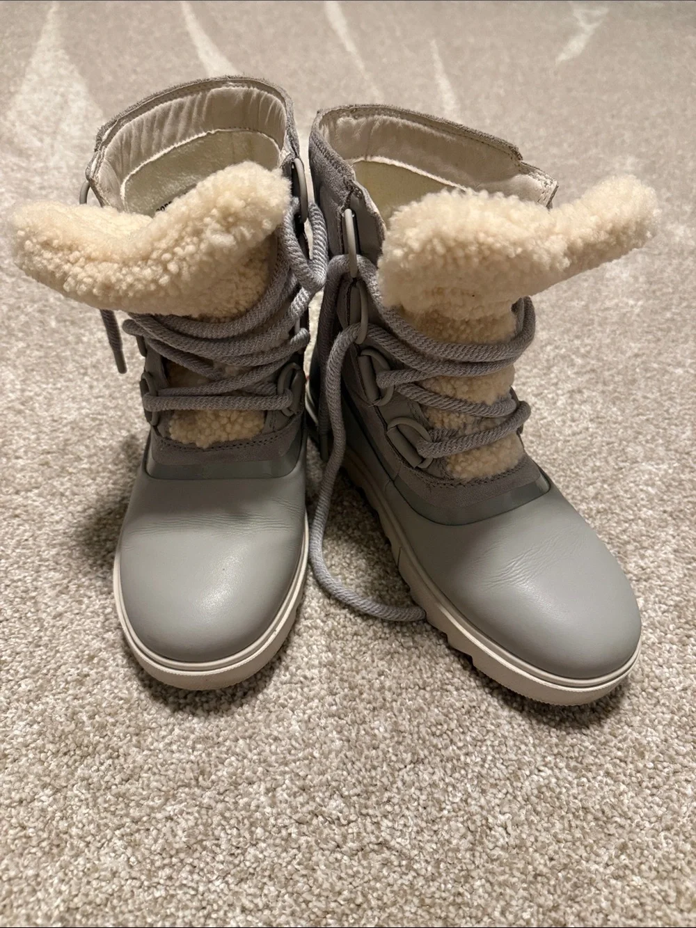 Sorel Gray Lace-Up Winter Boots with Cream Shearling